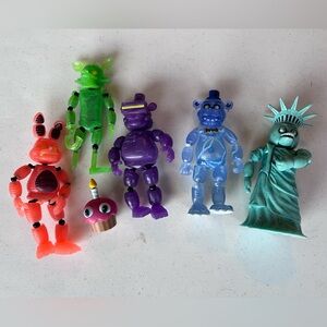 Five Nights at Freddy’s 6 piece action figure set pre-loved